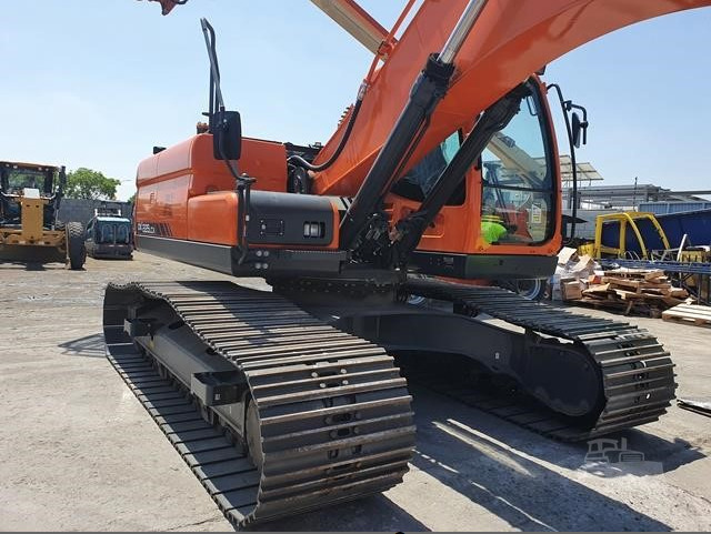 DOOSAN DX225LCA - Гусеничный экскаватор: фото 5 DOOSAN DX225LCA - Гусеничный экскаватор: фото 5
