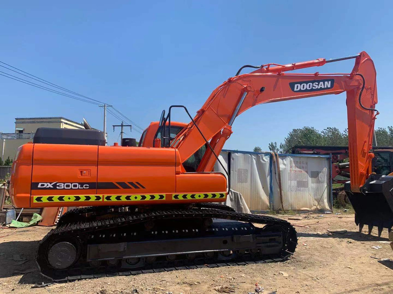 DOOSAN DX300LC - Гусеничный экскаватор: фото 1 DOOSAN DX300LC - Гусеничный экскаватор: фото 1