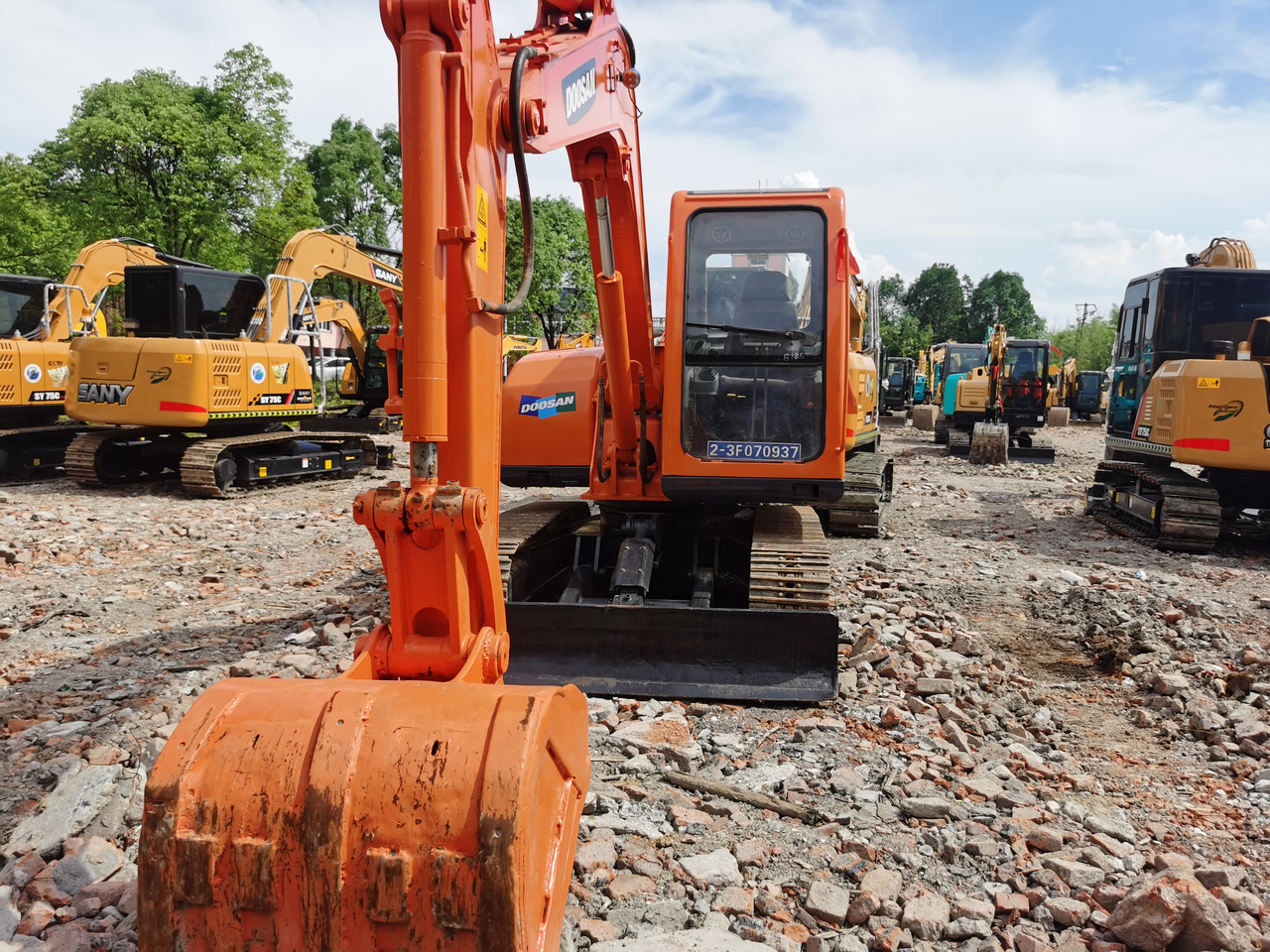 DOOSAN DX75 - Гусеничный экскаватор: фото 4 DOOSAN DX75 - Гусеничный экскаватор: фото 4