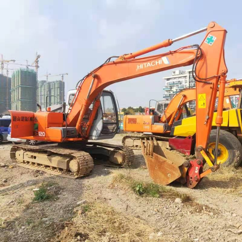 HITACHI EX120-5 - Гусеничный экскаватор: фото 4 HITACHI EX120-5 - Гусеничный экскаватор: фото 4