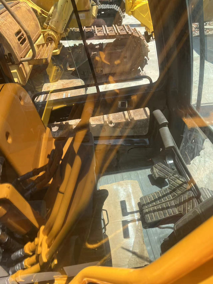 HYUNDAI R80-7 Excavator Click Here for Discount - Экскаватор: фото 3 HYUNDAI R80-7 Excavator Click Here for Discount - Экскаватор: фото 3