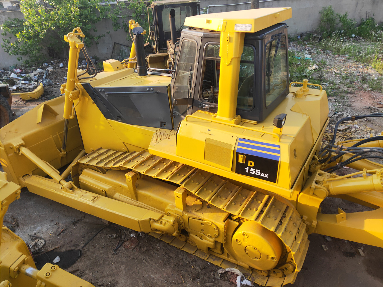 KOMATSU D155AX-5 - Бульдозер: фото 1 KOMATSU D155AX-5 - Бульдозер: фото 1