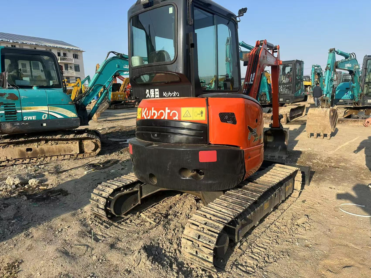 KUBOTA U35 - Гусеничный экскаватор: фото 4 KUBOTA U35 - Гусеничный экскаватор: фото 4