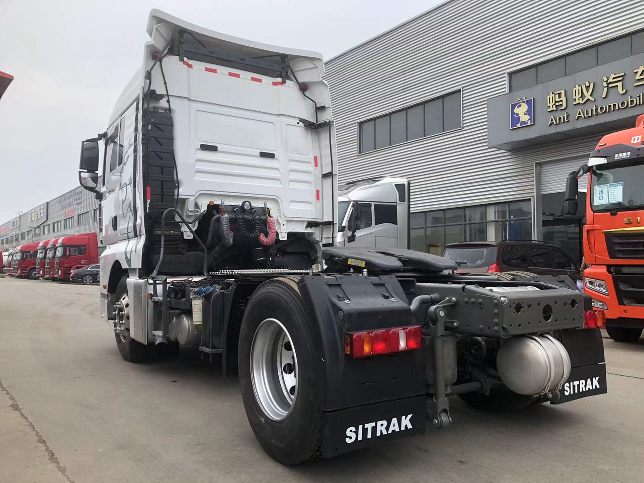 SINOTRUK Truck Unit C7H 4X2 Click Here for Discount - Самосвал: фото 5 SINOTRUK Truck Unit C7H 4X2 Click Here for Discount - Самосвал: фото 5