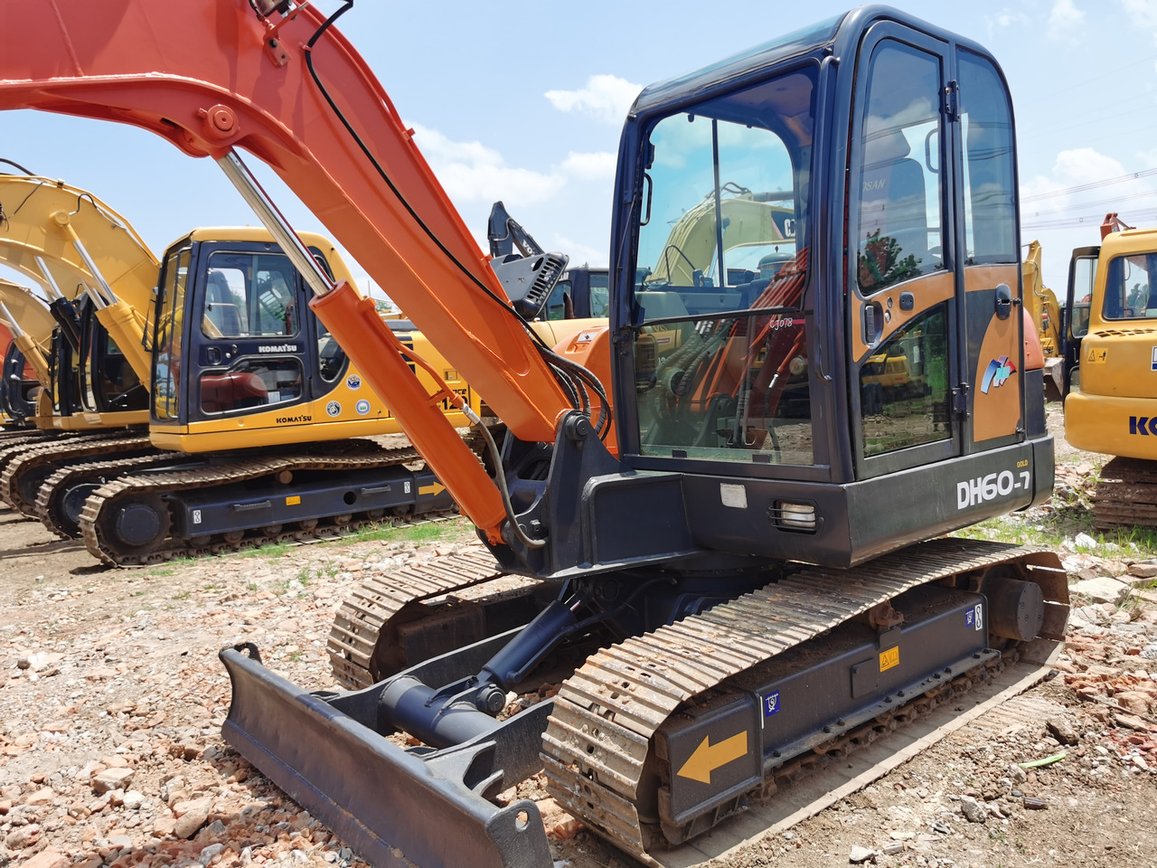 DOOSAN DH60-7 - Строительная техника: фото 5 DOOSAN DH60-7 - Строительная техника: фото 5