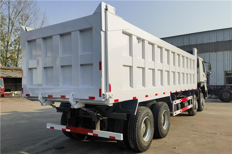 SINOTRUK Second Hand Howo 8X4 Tipper Truck Price for Sale In Ghana - Самосвал: фото 2 SINOTRUK Second Hand Howo 8X4 Tipper Truck Price for Sale In Ghana - Самосвал: фото 2