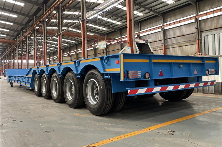 TITAN 4 Axle Folding Gooseneck Trailer for Sale In Zambia - Низкорамный полуприцеп: фото 2 TITAN 4 Axle Folding Gooseneck Trailer for Sale In Zambia - Низкорамный полуприцеп: фото 2