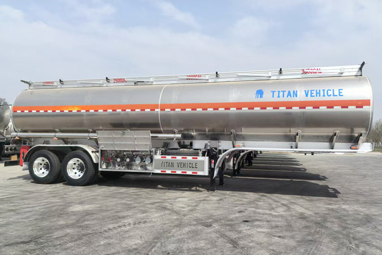 TITAN Aluminum Tanker Trailer for Sale in Malawi - Полуприцеп-цистерна: фото 2 TITAN Aluminum Tanker Trailer for Sale in Malawi - Полуприцеп-цистерна: фото 2