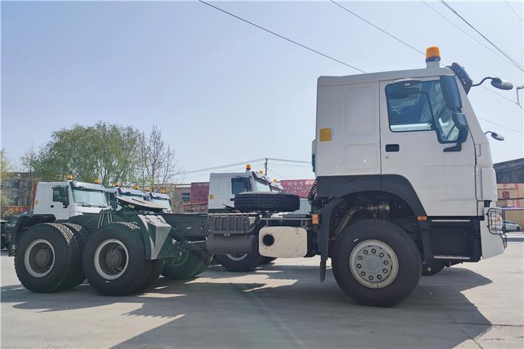 SINOTRUK Howo New Model 430HP Truck Tractor Price In Mauritania - Тягач: фото 2 SINOTRUK Howo New Model 430HP Truck Tractor Price In Mauritania - Тягач: фото 2