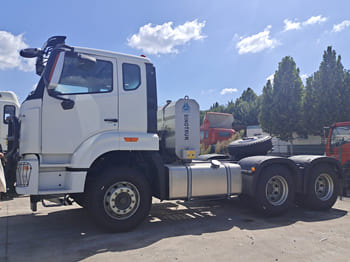 SINOTRUK Sinotruck for sale for Sale in Malawi - Тягач: фото 2 SINOTRUK Sinotruck for sale for Sale in Malawi - Тягач: фото 2