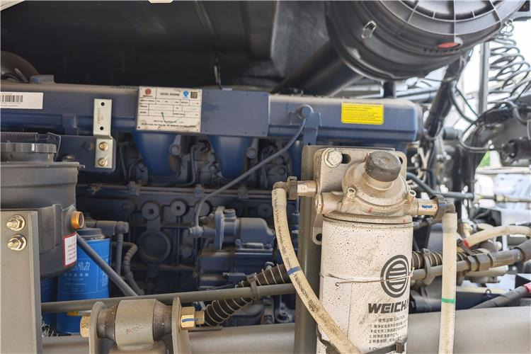 SINOTRUK Used Howo 400hp Tractor Truck for Sale In Nigeria Lagos - Тягач: фото 5 SINOTRUK Used Howo 400hp Tractor Truck for Sale In Nigeria Lagos - Тягач: фото 5