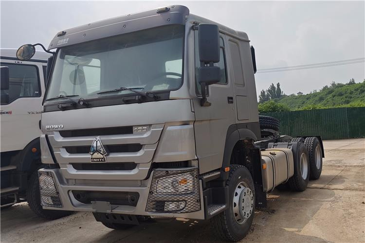 Sinotruk Used Howo 400 HP Truck Head for Sale In Congo - Тягач: фото 1 Sinotruk Used Howo 400 HP Truck Head for Sale In Congo - Тягач: фото 1