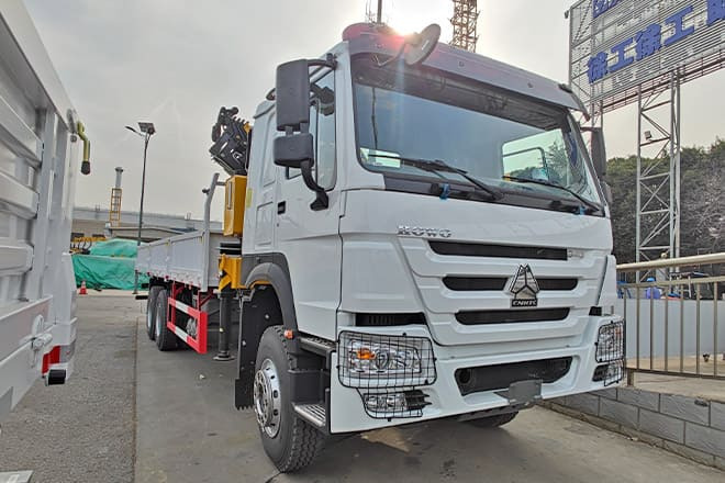 XCMG Folding Boom Truck Crane for Sale in Mexico - Автоманипулятор: фото 2 XCMG Folding Boom Truck Crane for Sale in Mexico - Автоманипулятор: фото 2