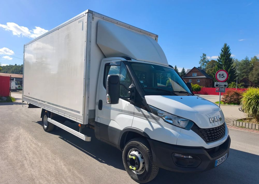 Iveco DAILY 70C18 KONTENER 5,5M obsługa silnika nowy rozrząd - Малотоннажный фургон: фото 2 Iveco DAILY 70C18 KONTENER 5,5M obsługa silnika nowy rozrząd - Малотоннажный фургон: фото 2