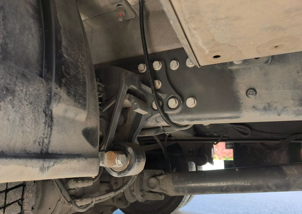 Renault GAMA D 12.210 chłodnia izoterma 14 palet poduszka - Рефрижератор: фото 4 Renault GAMA D 12.210 chłodnia izoterma 14 palet poduszka - Рефрижератор: фото 4