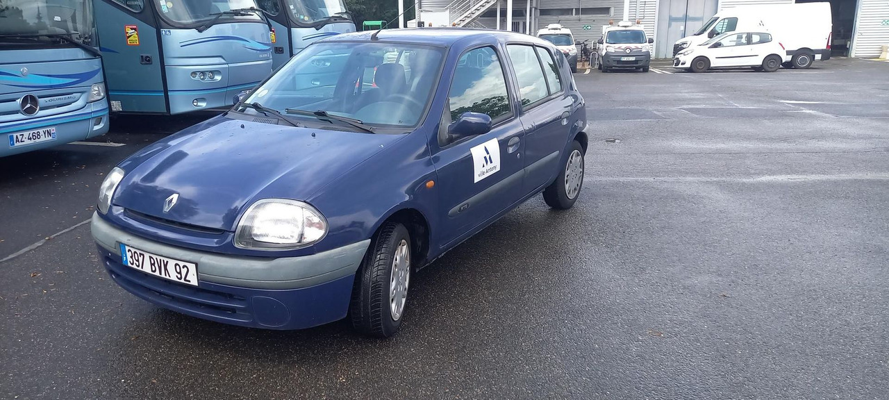 Легковой автомобиль CLIO SANS CONTROLE TECHNIQUE: фото 1