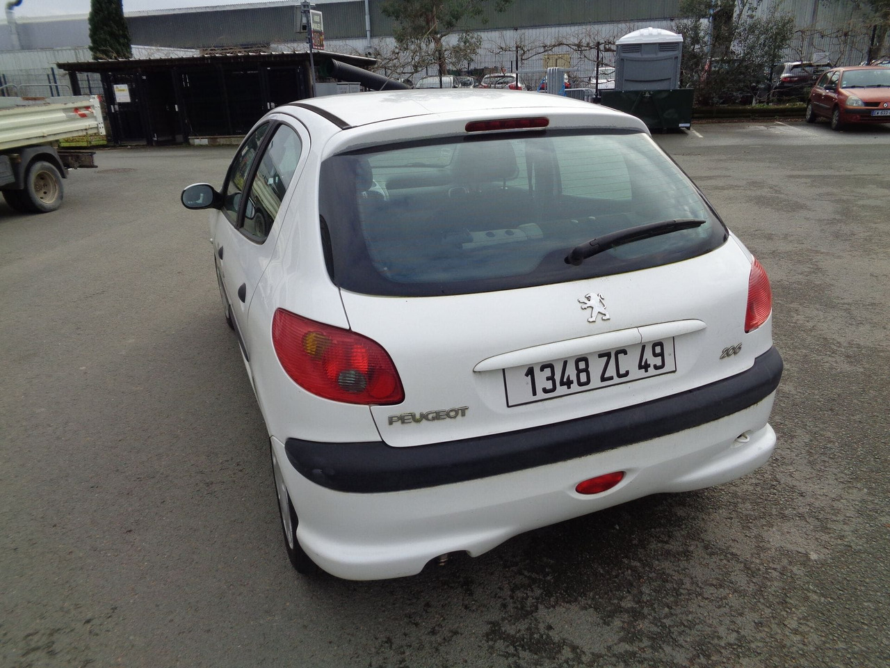 PEUGEOT 206 - Легковой автомобиль: фото 3 PEUGEOT 206 - Легковой автомобиль: фото 3