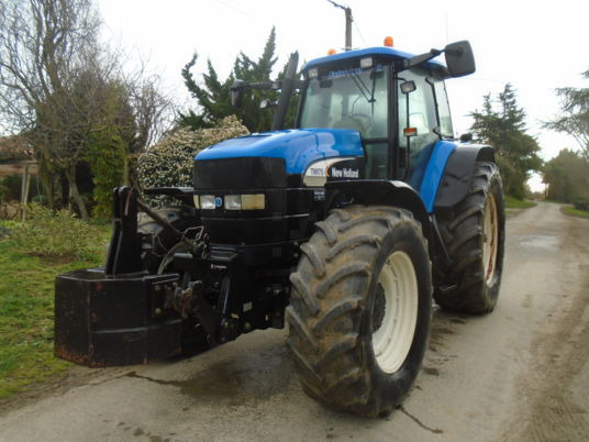 New Holland tm175 - Трактор: фото 2 New Holland tm175 - Трактор: фото 2