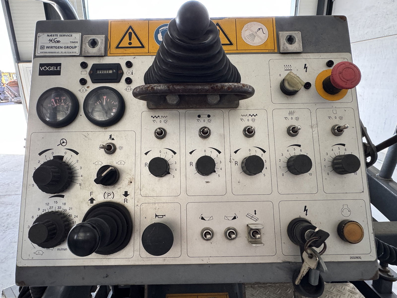 Vögele Super 800 - Асфальтоукладчик: фото 4 Vögele Super 800 - Асфальтоукладчик: фото 4