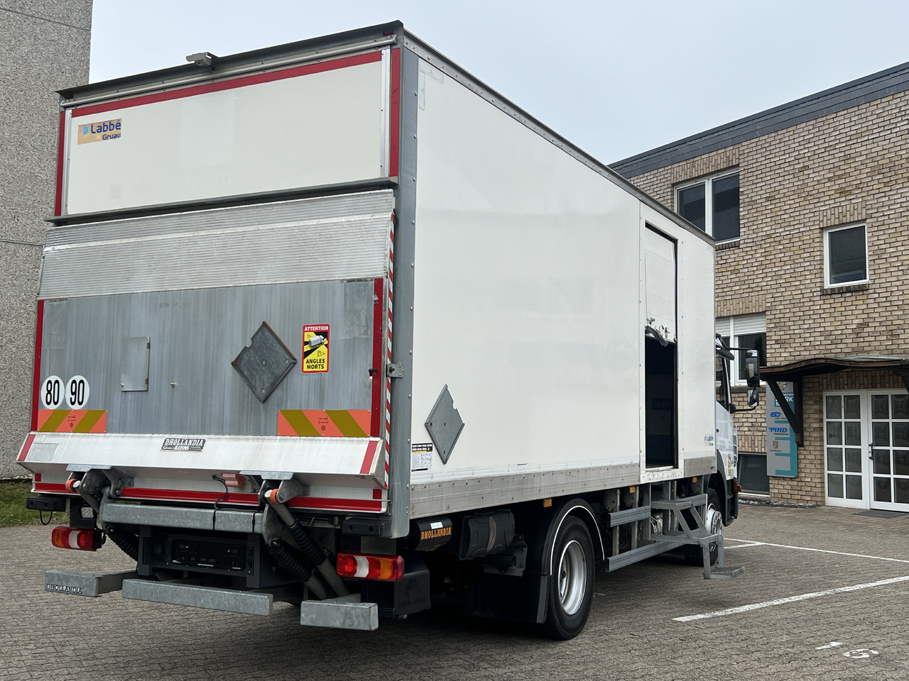 MERCEDES-BENZ Atego 1218 L Classic-Vermietung möglich-ADR-LBW - Грузовик с закрытым кузовом: фото 4 MERCEDES-BENZ Atego 1218 L Classic-Vermietung möglich-ADR-LBW - Грузовик с закрытым кузовом: фото 4