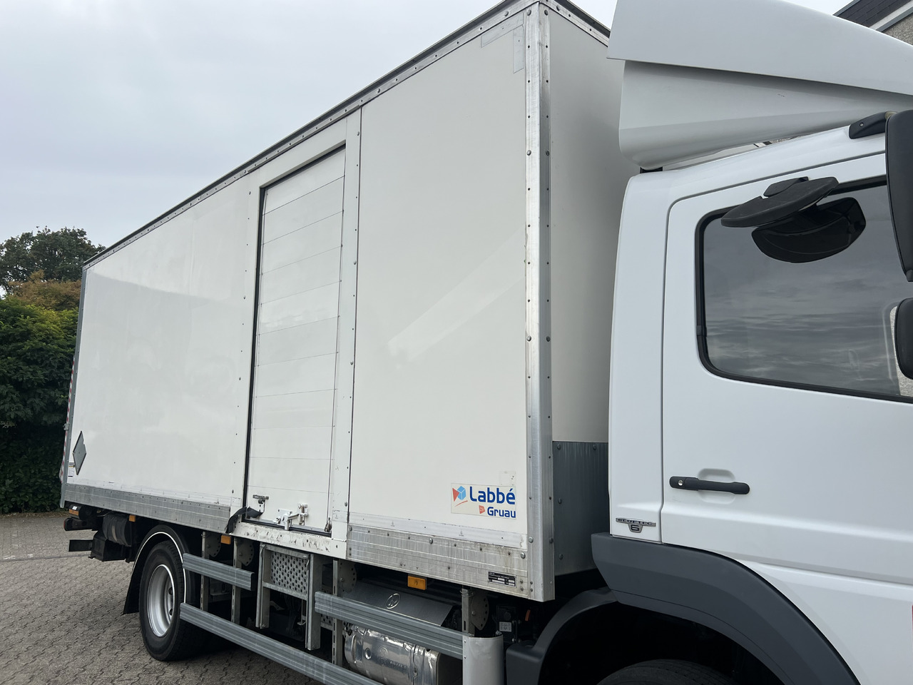 Грузовик с закрытым кузовом MERCEDES-BENZ Atego 1218 L Classic-Vermietung möglich-ADR-LBW: фото 8 Грузовик с закрытым кузовом MERCEDES-BENZ Atego 1218 L Classic-Vermietung möglich-ADR-LBW: фото 8