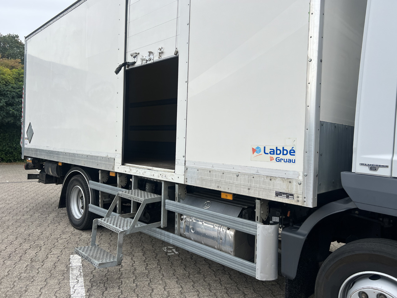 Грузовик с закрытым кузовом MERCEDES-BENZ Atego 1218 L Classic-Vermietung möglich-ADR-LBW: фото 7 Грузовик с закрытым кузовом MERCEDES-BENZ Atego 1218 L Classic-Vermietung möglich-ADR-LBW: фото 7