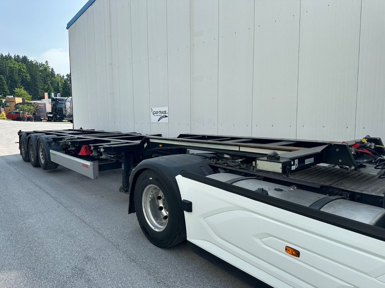 Kögel SN 24 LIFT SAF 2x20 1x30 1x40 6STK - Полуприцеп-контейнеровоз/ Сменный кузов: фото 4 Kögel SN 24 LIFT SAF 2x20 1x30 1x40 6STK - Полуприцеп-контейнеровоз/ Сменный кузов: фото 4