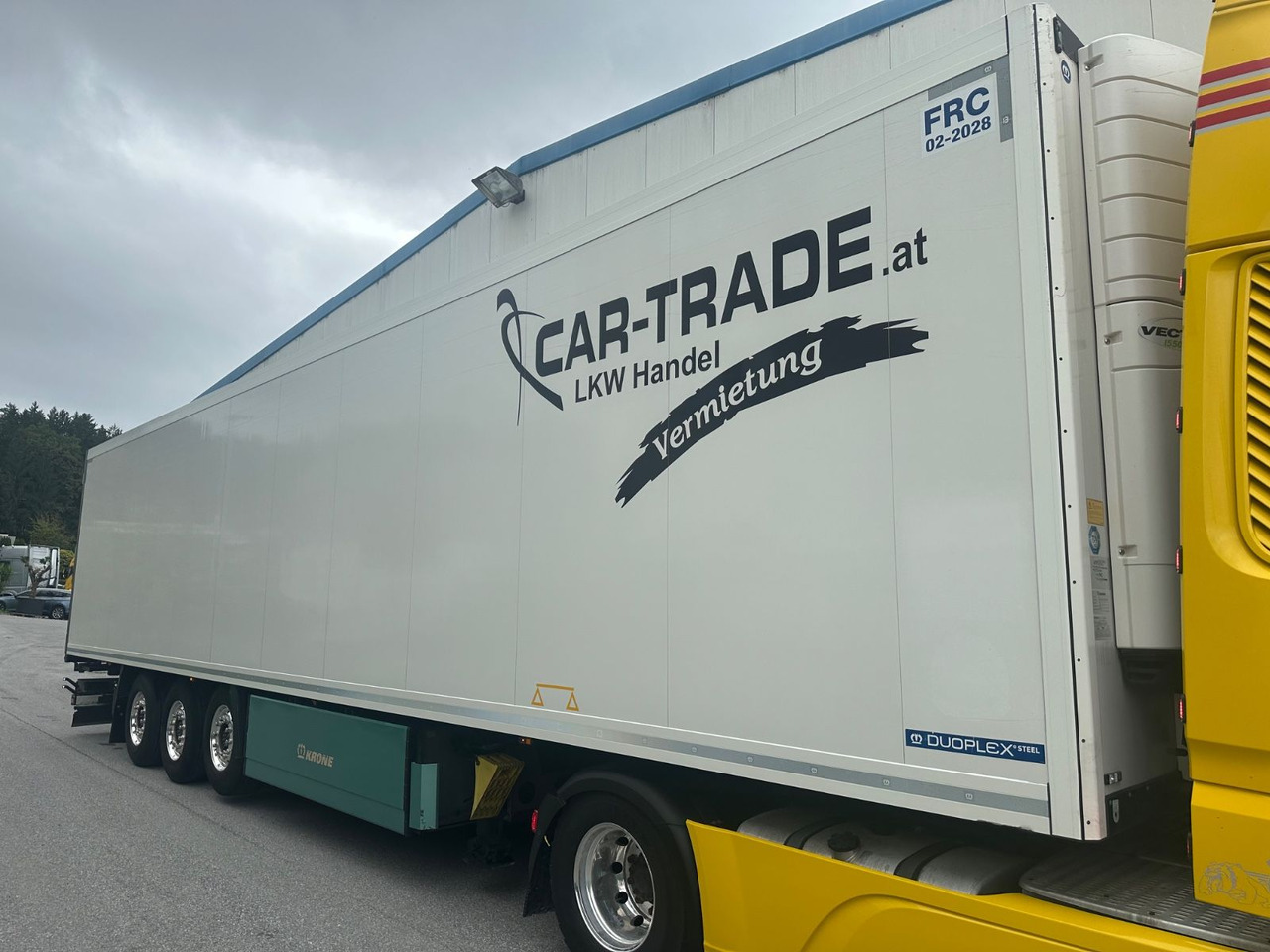 Krone SDR 27 Vector 1550 Doppelstock/Blumenbreit - Полуприцеп-фургон: фото 2 Krone SDR 27 Vector 1550 Doppelstock/Blumenbreit - Полуприцеп-фургон: фото 2