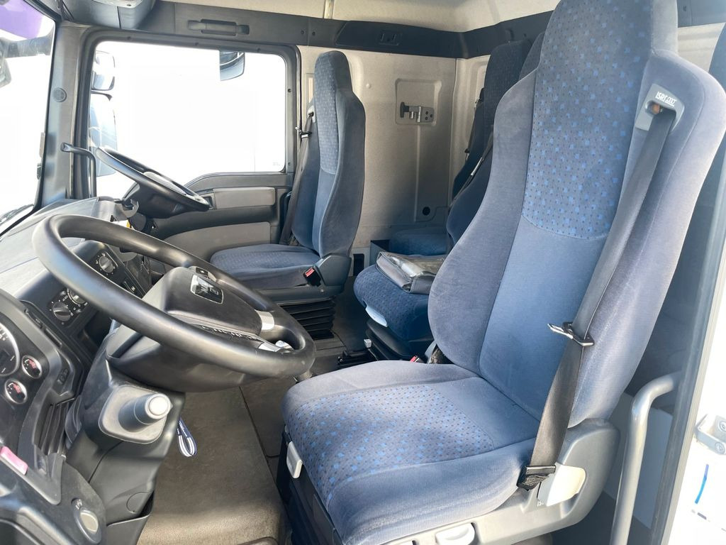 MAN TGA 18.350 Schalter FAHRSCHULE Driving Shool - Грузовик с закрытым кузовом: фото 5 MAN TGA 18.350 Schalter FAHRSCHULE Driving Shool - Грузовик с закрытым кузовом: фото 5