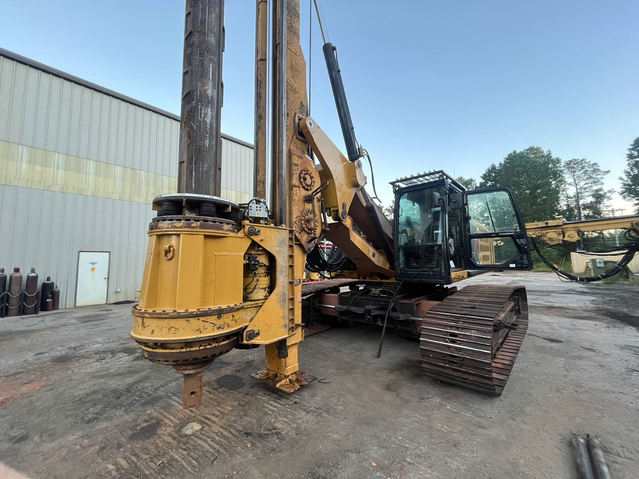 CZM EK200 - Буровая машина: фото 2 CZM EK200 - Буровая машина: фото 2