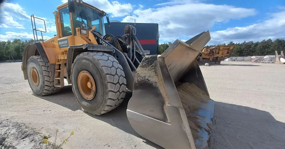 Volvo L150E - Колёсный погрузчик: фото 1 Volvo L150E - Колёсный погрузчик: фото 1