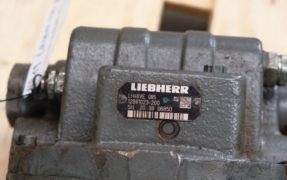 Silnik Jazdy obrotu LH46VE 085 liebherr R922,R924,R926,R930,LOS1926 - Гидравлика: фото 3 Silnik Jazdy obrotu LH46VE 085 liebherr R922,R924,R926,R930,LOS1926 - Гидравлика: фото 3