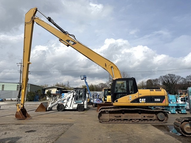 CAT 320DL-E - Гусеничный экскаватор: фото 2 CAT 320DL-E - Гусеничный экскаватор: фото 2