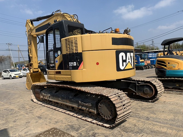 CAT 321DLCR - Гусеничный экскаватор: фото 3 CAT 321DLCR - Гусеничный экскаватор: фото 3