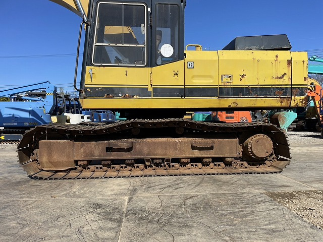 Гусеничный экскаватор CAT E200B: фото 15