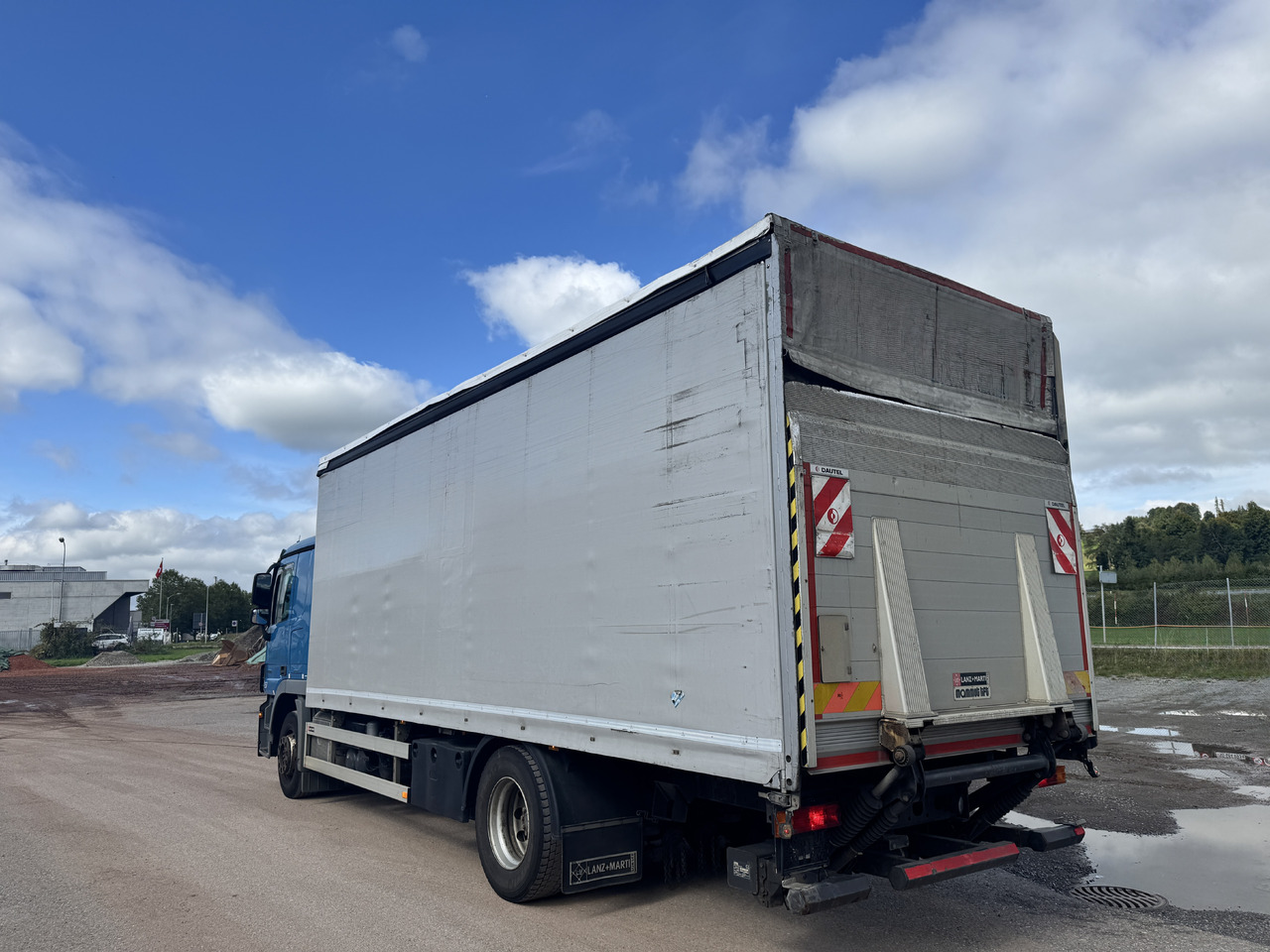 MERCEDES-BENZ Actros 1836 4x2 Blache-Hebebühne - Тентованный грузовик: фото 2 MERCEDES-BENZ Actros 1836 4x2 Blache-Hebebühne - Тентованный грузовик: фото 2