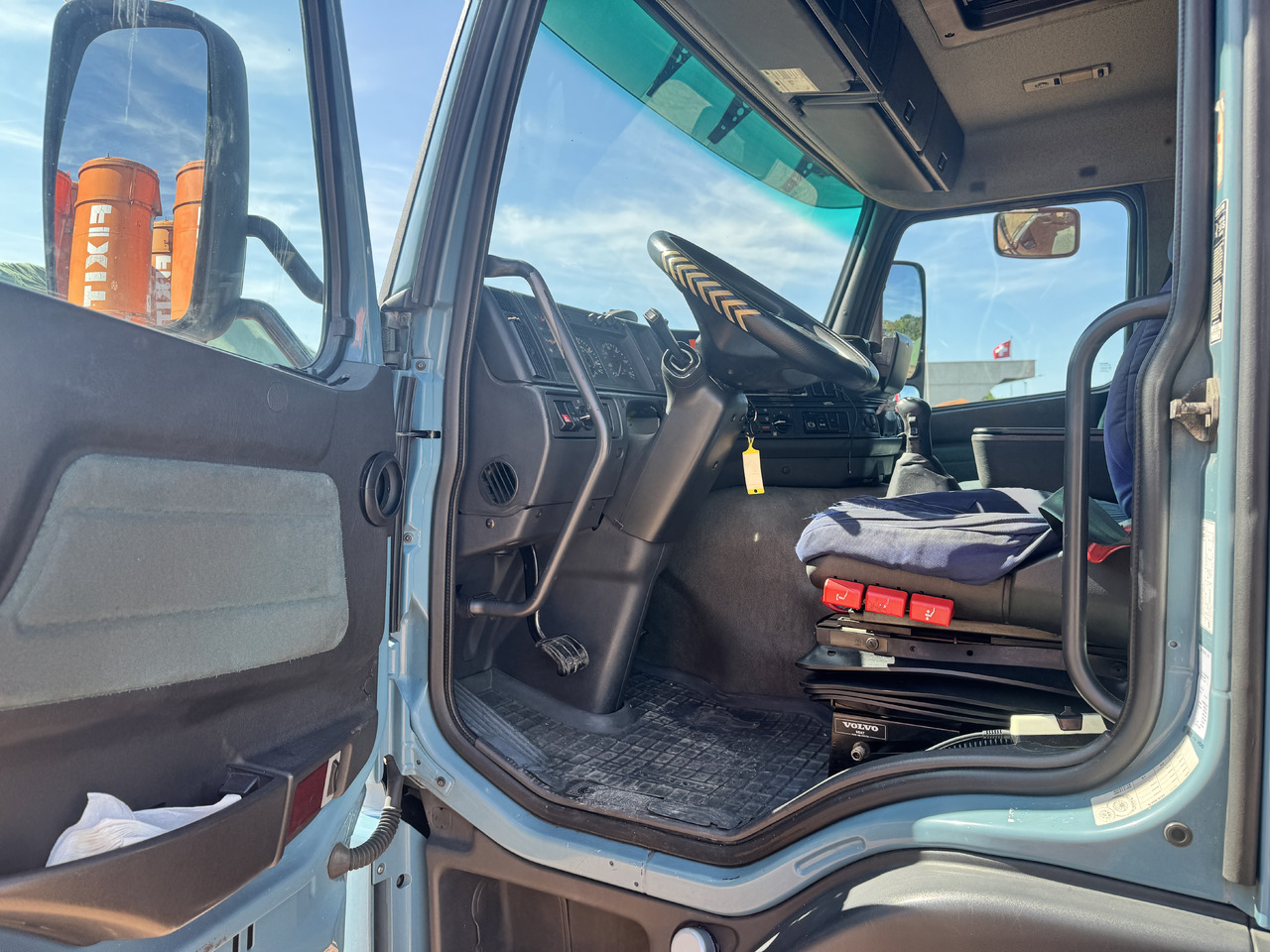 Тентованный грузовик VOLVO FM7-290 4x2 Blache-Hebebühne: фото 9