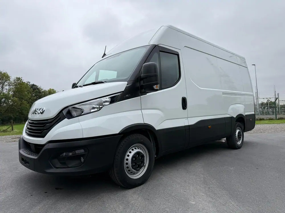 Iveco Daily 35-140 *L3H2*DISPO DE STOCK*Airco*Cruise control - Цельнометаллический фургон: фото 1 Iveco Daily 35-140 *L3H2*DISPO DE STOCK*Airco*Cruise control - Цельнометаллический фургон: фото 1