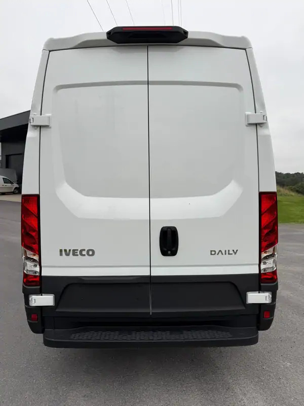 Iveco Daily 35-140 *L3H2*DISPO DE STOCK*Airco*Cruise control в лизинг Iveco Daily 35-140 *L3H2*DISPO DE STOCK*Airco*Cruise control: фото 7 Iveco Daily 35-140 *L3H2*DISPO DE STOCK*Airco*Cruise control в лизинг Iveco Daily 35-140 *L3H2*DISPO DE STOCK*Airco*Cruise control: фото 7