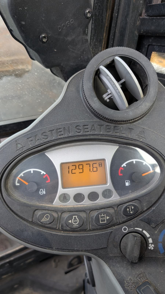 Мини-экскаватор BOBCAT E 26: фото 9