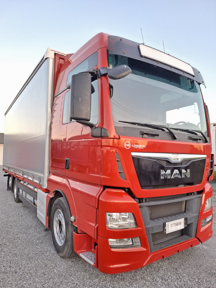 MAN TGX 26.440 E6 - Тентованный грузовик: фото 3 MAN TGX 26.440 E6 - Тентованный грузовик: фото 3