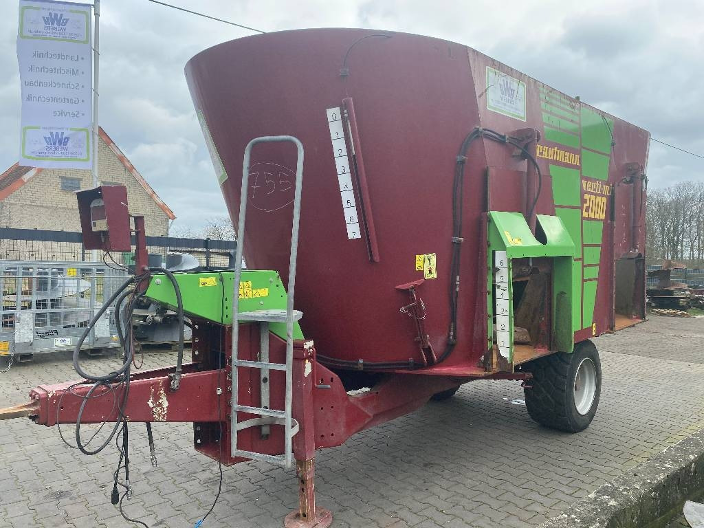 Strautmann Verti-Mix 2000 - Кормораздатчик: фото 2 Strautmann Verti-Mix 2000 - Кормораздатчик: фото 2