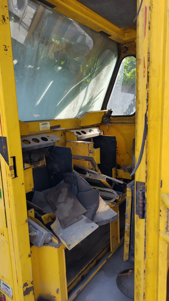 EPIROC BOOMER 282S (CABINAS) - Горнодобывающая техника: фото 2 EPIROC BOOMER 282S (CABINAS) - Горнодобывающая техника: фото 2