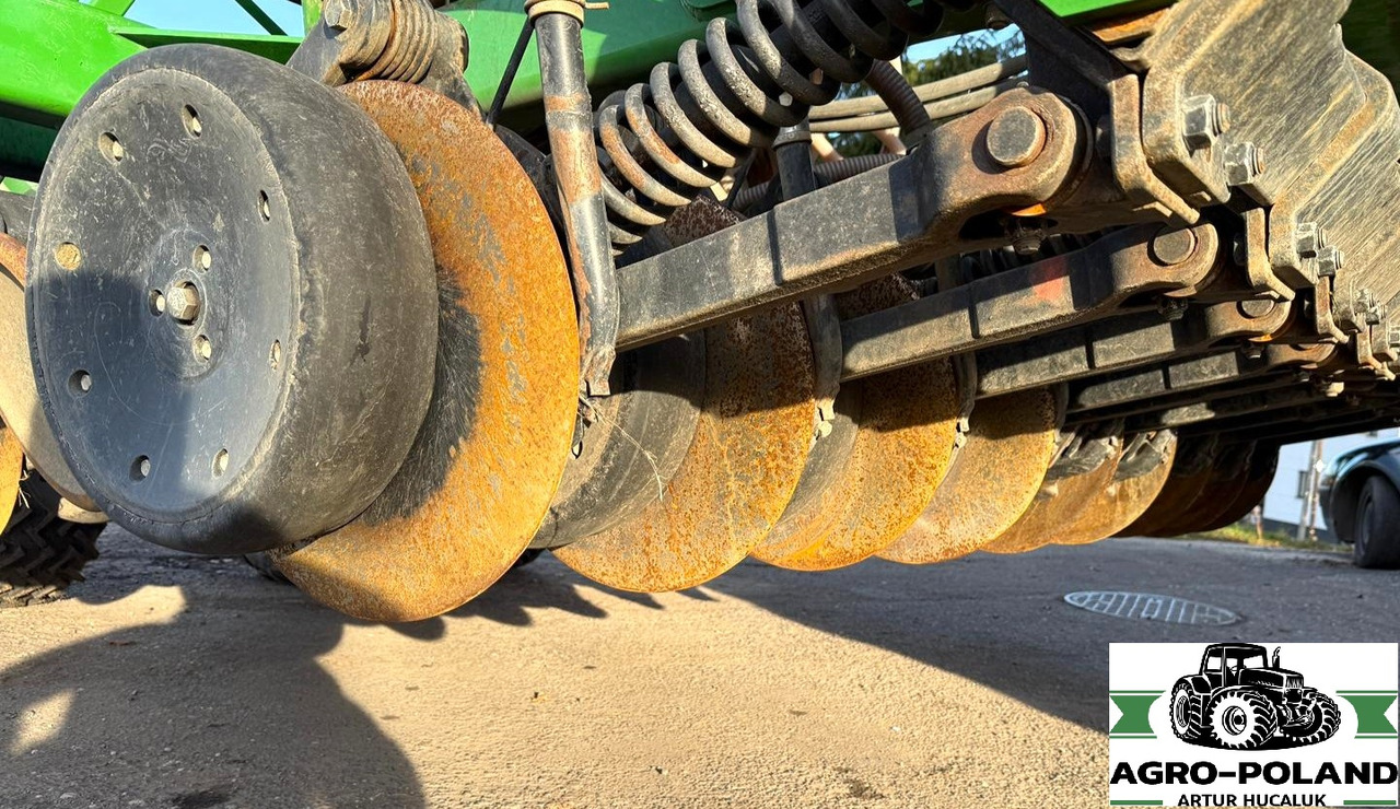 JOHN DEERE 750A - 2017 ROK - 6 M - 2649 H - GREENSTAR/ISOBUS - NOWSZY MODEL - Сеялка: фото 5 JOHN DEERE 750A - 2017 ROK - 6 M - 2649 H - GREENSTAR/ISOBUS - NOWSZY MODEL - Сеялка: фото 5