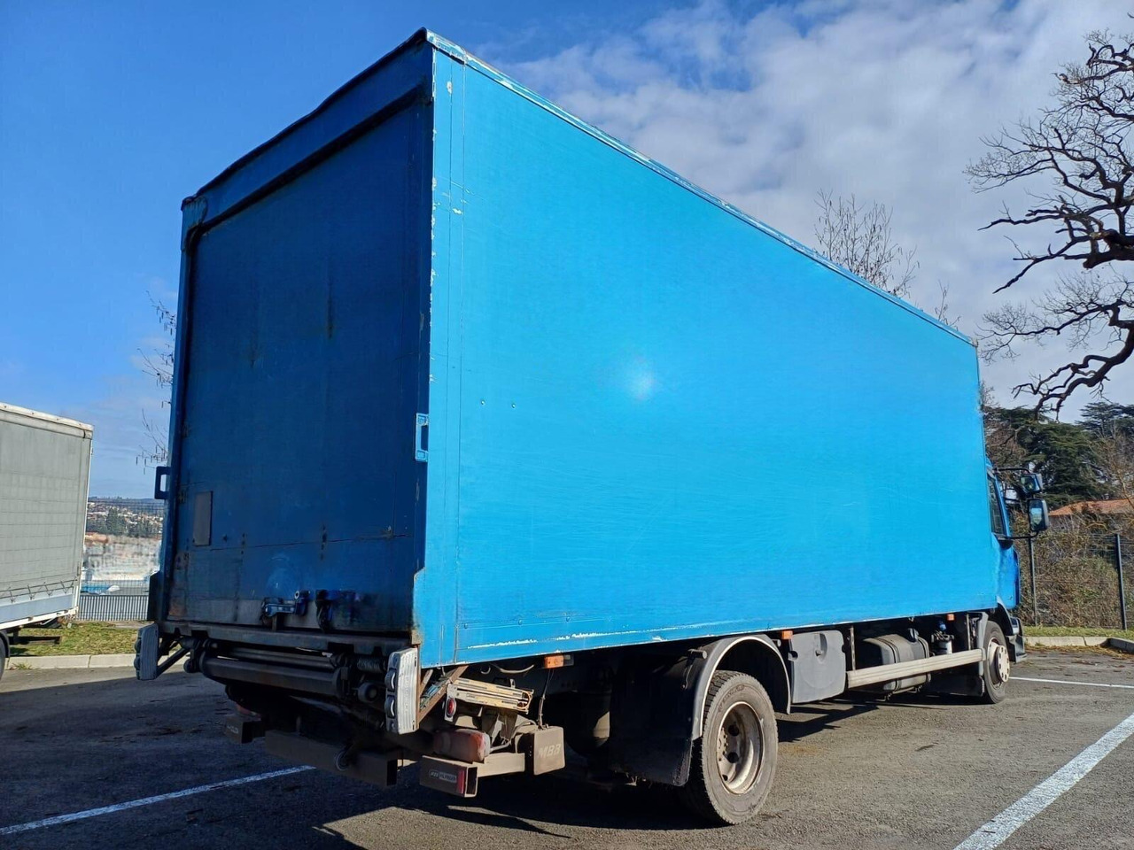 RENAULT MIDLUM 12.270 - Грузовик с закрытым кузовом: фото 3 RENAULT MIDLUM 12.270 - Грузовик с закрытым кузовом: фото 3