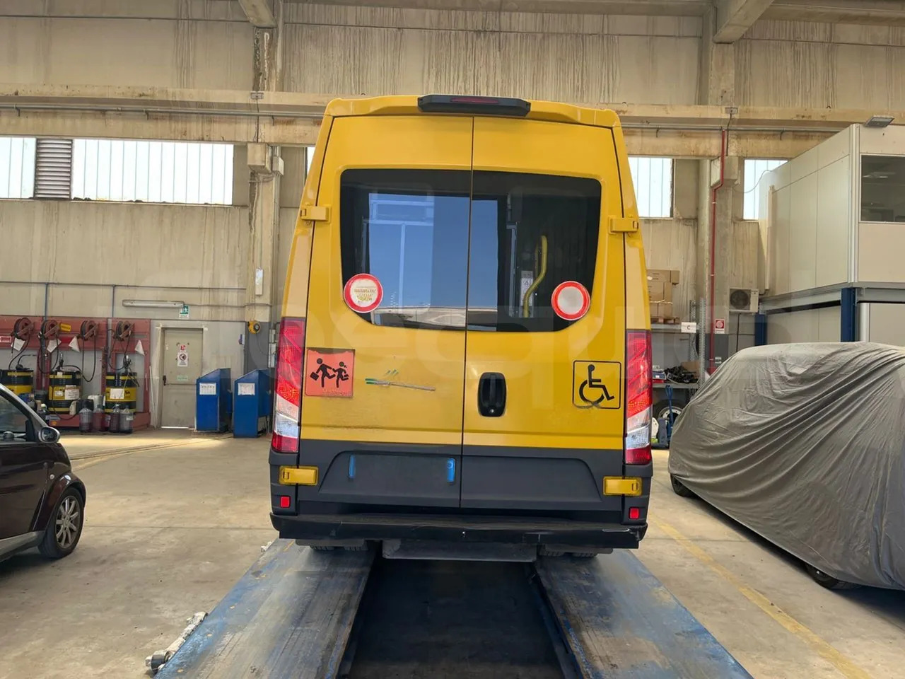 Iveco Daily - Школьный автобус: фото 5 Iveco Daily - Школьный автобус: фото 5