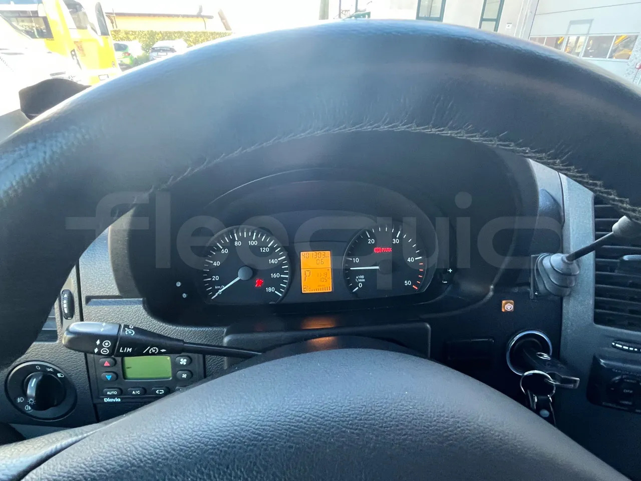 Mercedes-Benz Sprinter - Микроавтобус, Пассажирский фургон: фото 3 Mercedes-Benz Sprinter - Микроавтобус, Пассажирский фургон: фото 3