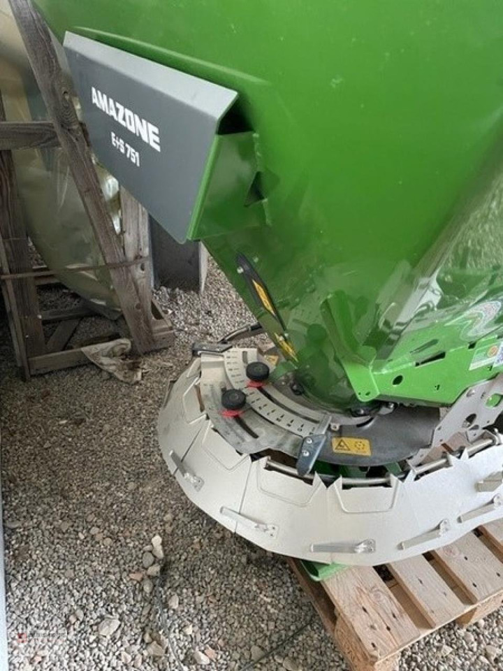 Amazone E+S 751 - GRÜN- WINTERDIENST - Разбрасыватель песка/ Соли: фото 4 Amazone E+S 751 - GRÜN- WINTERDIENST - Разбрасыватель песка/ Соли: фото 4