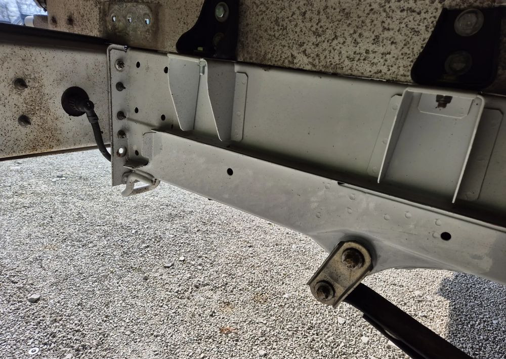 Малотоннажный бортовой грузовик Fiat Ducato 2.3 130KM Maxi Plandeka: фото 15