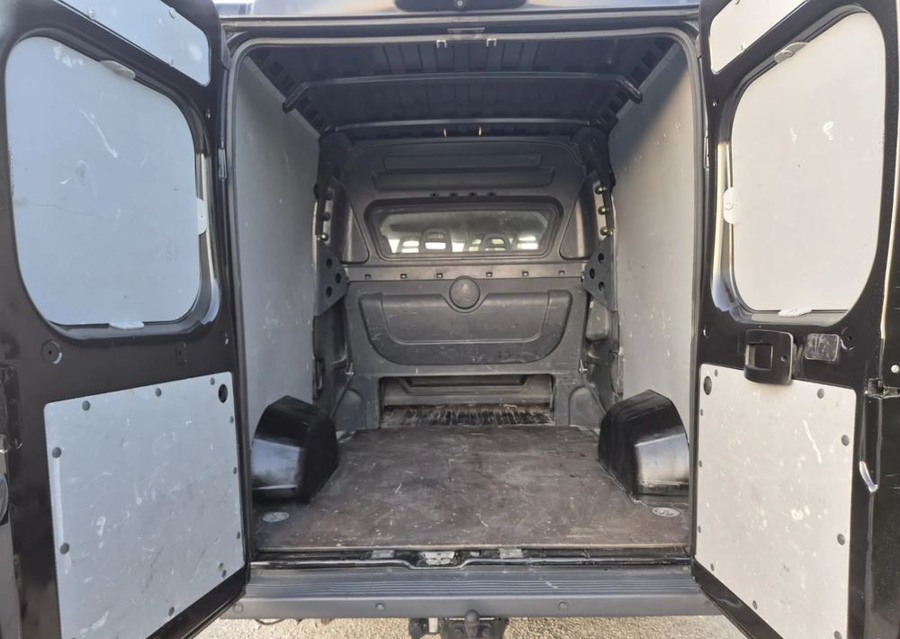 Peugeot Boxer 2.2 130KM Dubel kabina - Цельнометаллический фургон: фото 4 Peugeot Boxer 2.2 130KM Dubel kabina - Цельнометаллический фургон: фото 4